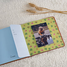 Cargar imagen en el visor de la galería, Álbum de fotos personalizado para bebé "Aventura Tropical"