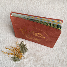 Cargar imagen en el visor de la galería, Álbum de fotos personalizado para bebé "Aventura Tropical"