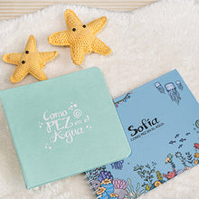 Cargar imagen en el visor de la galería, Álbum de fotos personalizado para bebé "COMO PEZ EN EL AGUA"