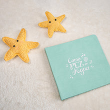 Cargar imagen en el visor de la galería, Álbum de fotos personalizado para bebé "COMO PEZ EN EL AGUA"