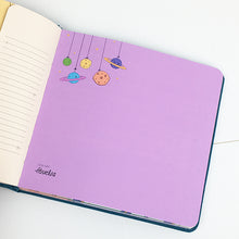 Cargar imagen en el visor de la galería, Álbum de fotos personalizado para bebé "MI PEQUEÑO UNIVERSO"