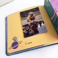 Cargar imagen en el visor de la galería, Álbum de fotos personalizado para bebé "MI PEQUEÑO UNIVERSO"