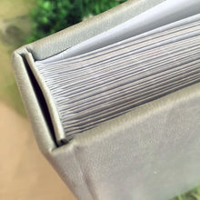 Cargar imagen en el visor de la galería, LIBRO DE FIRMAS COMUNIÓN NIÑO - Formato papel