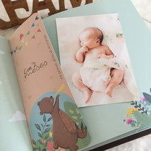 Cargar imagen en el visor de la galería, ÁLBUM DE FOTOS PERSONALIZADO PARA BEBÉ “FIESTA EN EL BOSQUE” - Formato papel