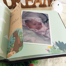 Cargar imagen en el visor de la galería, ÁLBUM DE FOTOS PERSONALIZADO PARA BEBÉ “FIESTA EN EL BOSQUE” - Formato papel