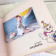 Cargar imagen en el visor de la galería, Álbum de fotos personalizado para bebe “MIAU!” - Formato papel