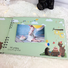 Cargar imagen en el visor de la galería, Álbum de fotos personalizado para bebé "FIESTA EN EL BOSQUE" - Formato papel