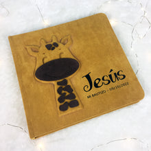 Cargar imagen en el visor de la galería, Álbum de fotos personalizado para bebé “SELVA DE PAPEL” - Formato papel