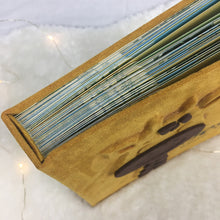 Cargar imagen en el visor de la galería, Álbum de fotos personalizado para bebé “SELVA DE PAPEL” - Formato papel