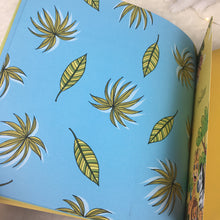 Cargar imagen en el visor de la galería, Álbum de fotos personalizado para bebé “SELVA DE PAPEL” - Formato papel